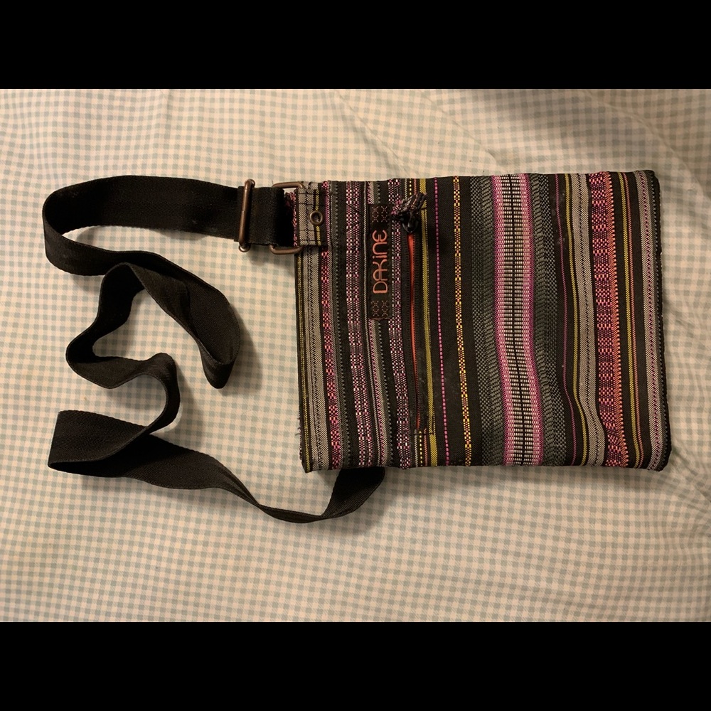 Patterned crossbody